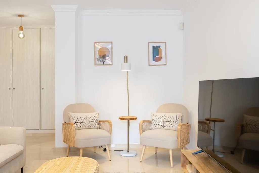 e2b3a668-abf7-4606-98d7-1898fef39b46