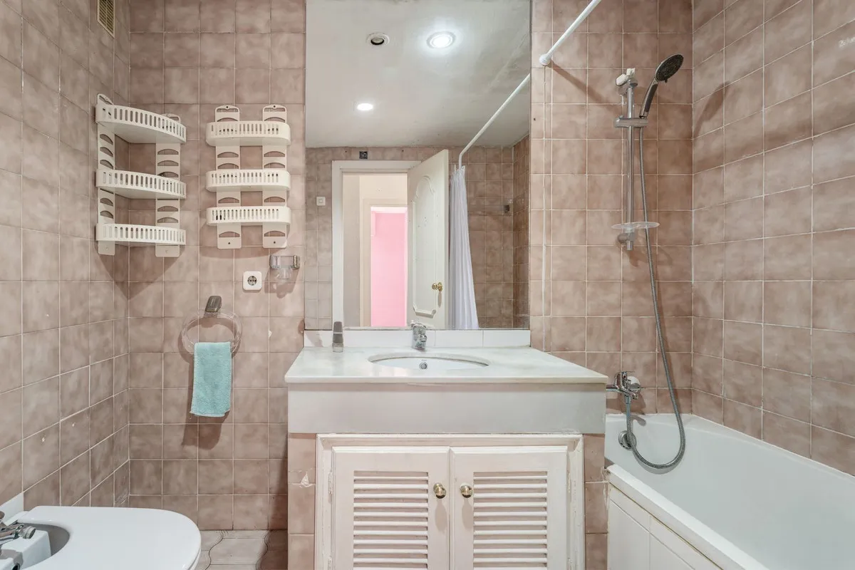 0096ab97-a030-4a0d-980d-0d3977aac3c4