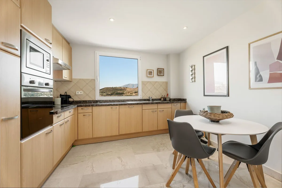 34a989fd-b132-42f4-9e91-d17e137a9dfd