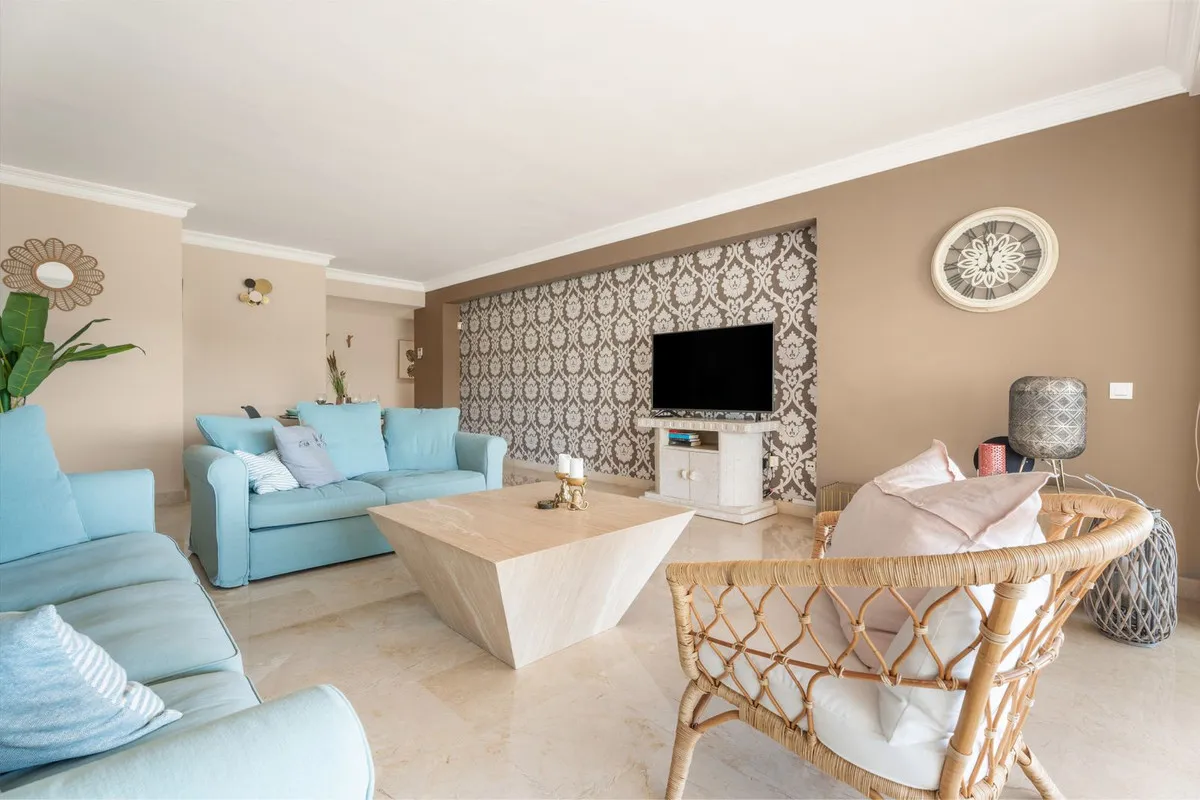 43b58aa8-576d-4c6d-ab76-5e910d213076