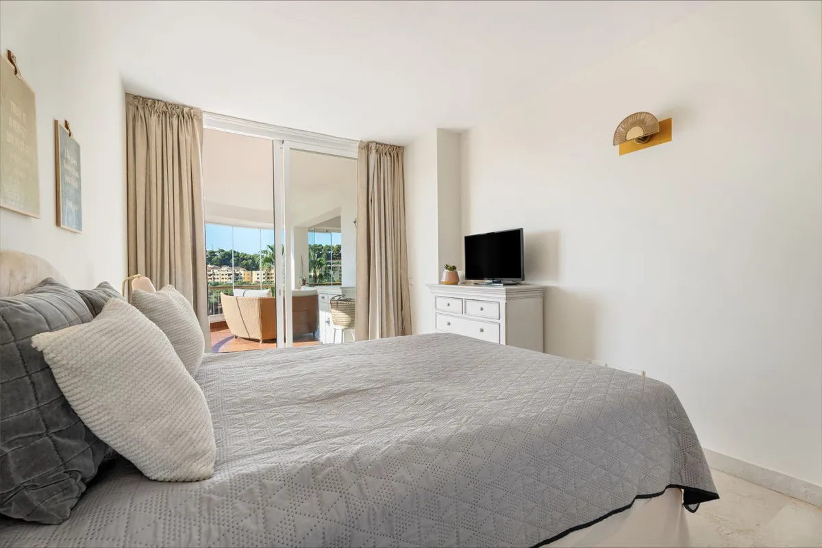 64eece1c-3d6b-4dba-aa57-a6f9e00f1a34