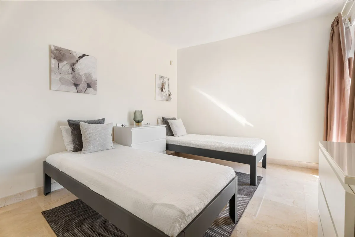 b5949e07-5ece-48ec-af67-ea2f7bed0b3b