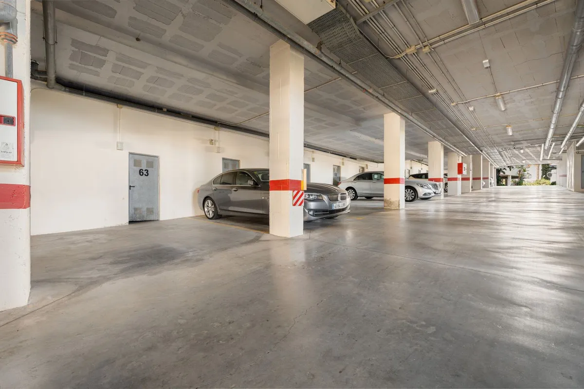 f6c4d514-4301-465f-8b16-ad27e12aecf5