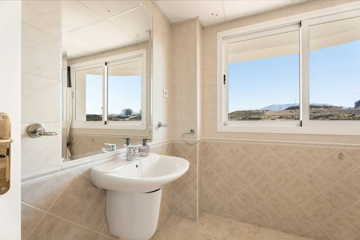 fc31dbe4-dc08-4ef2-91b2-a7dba00fb60b