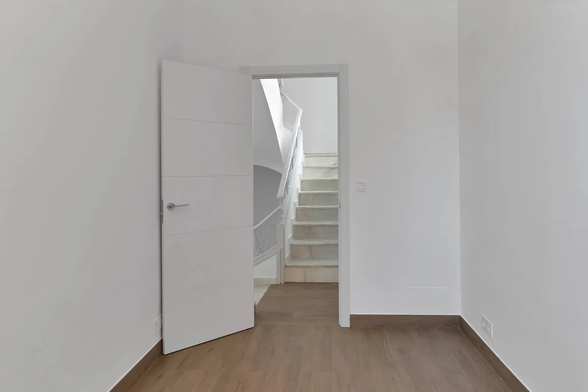 824657fe-79ab-42ff-8f00-f8e11deb5174