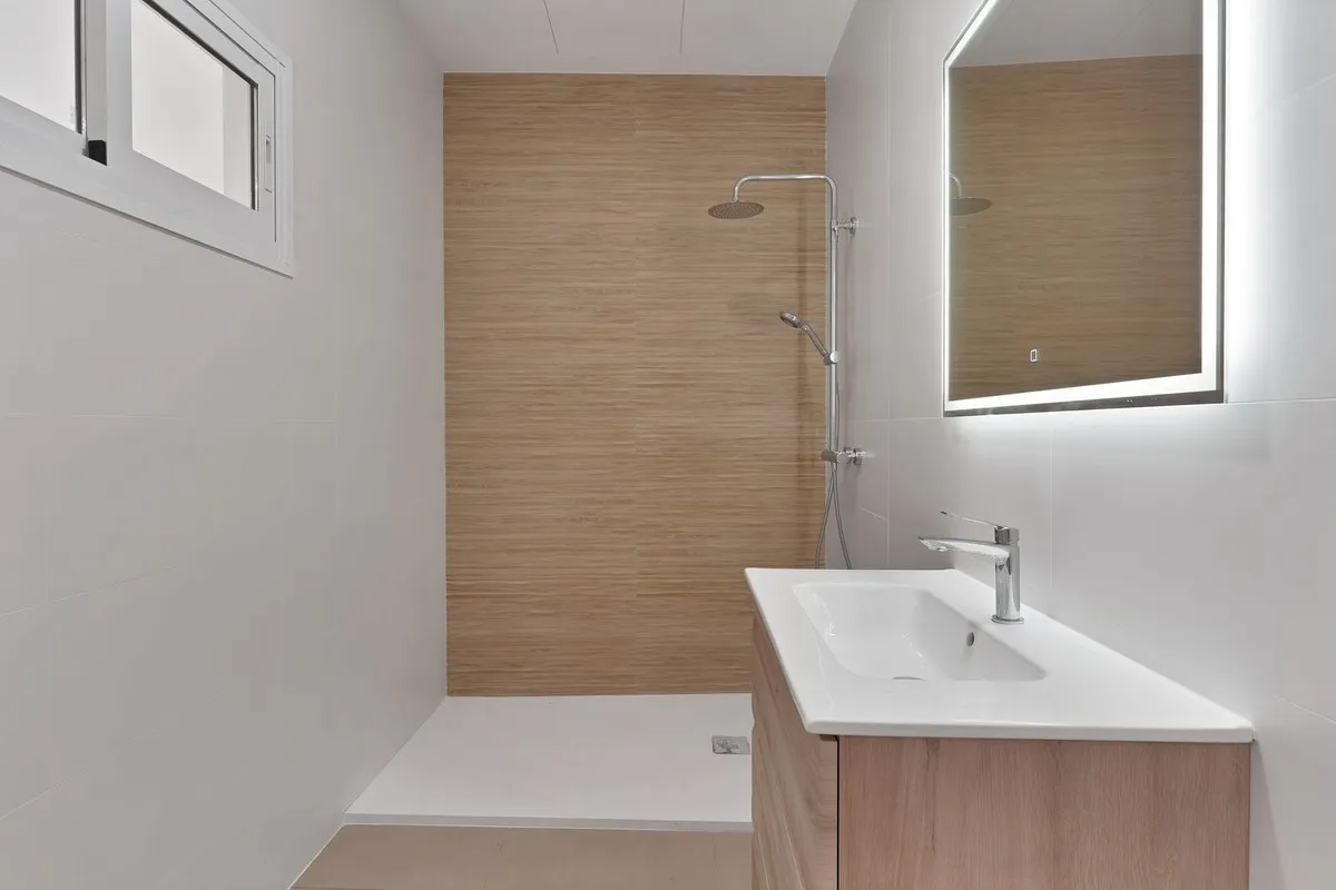 95834989-0895-4a7b-affa-752413889fa5