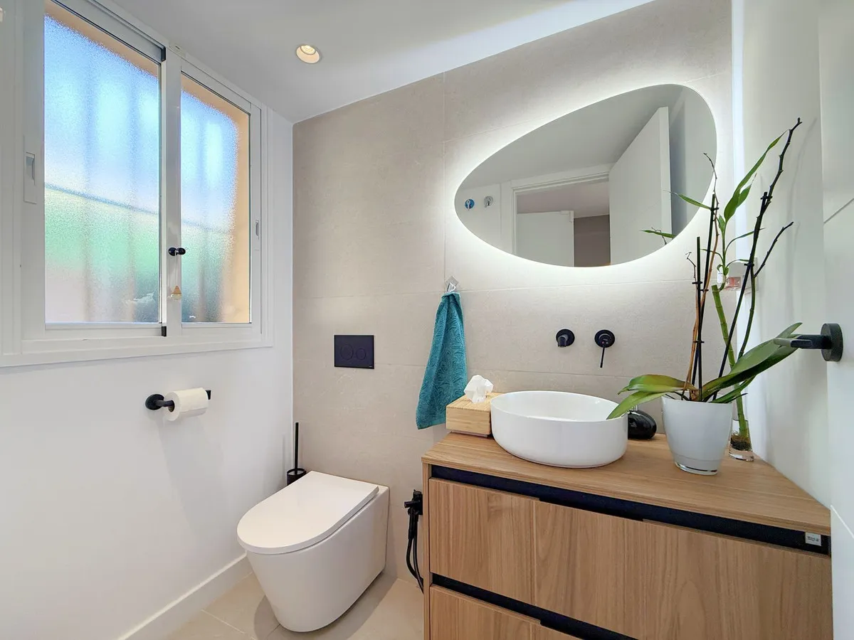 3f8aea01-b8e2-4e96-b817-667dd54d079e