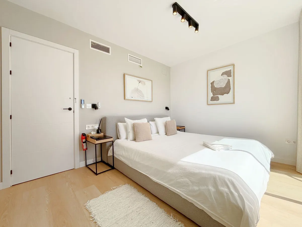 4f3826a1-1728-4f3c-ab9f-768e45ae6a04