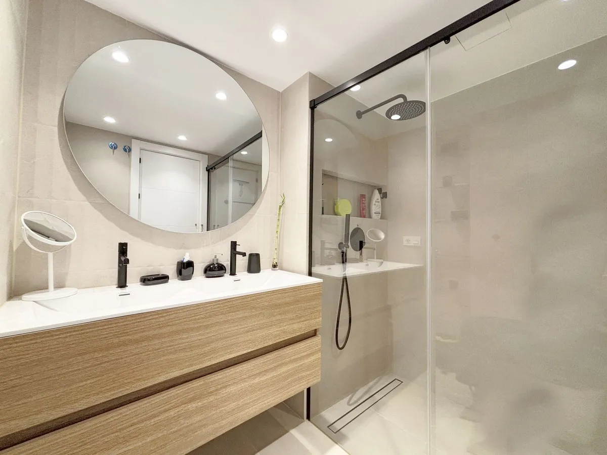 bf165c50-95bb-40c0-8888-68dfd9431aaa