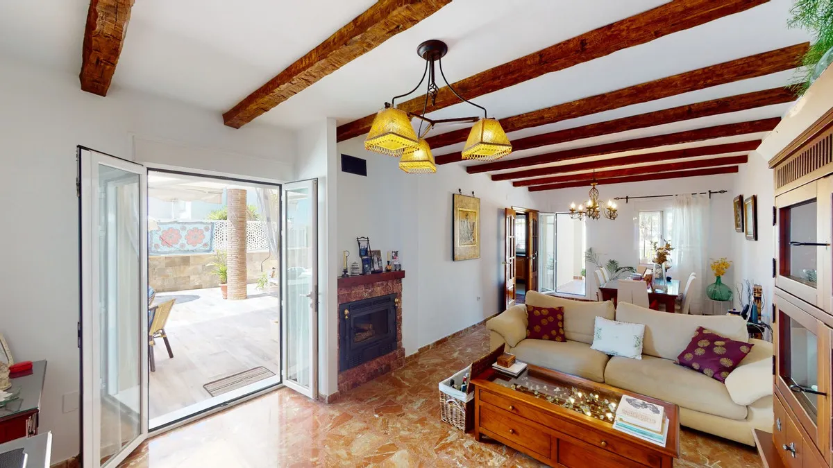 2310e624-7578-43c2-aae8-f2df1d195e02