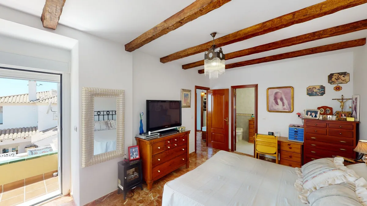 35b31108-c536-4cdd-9bb9-084e7d6e5adb