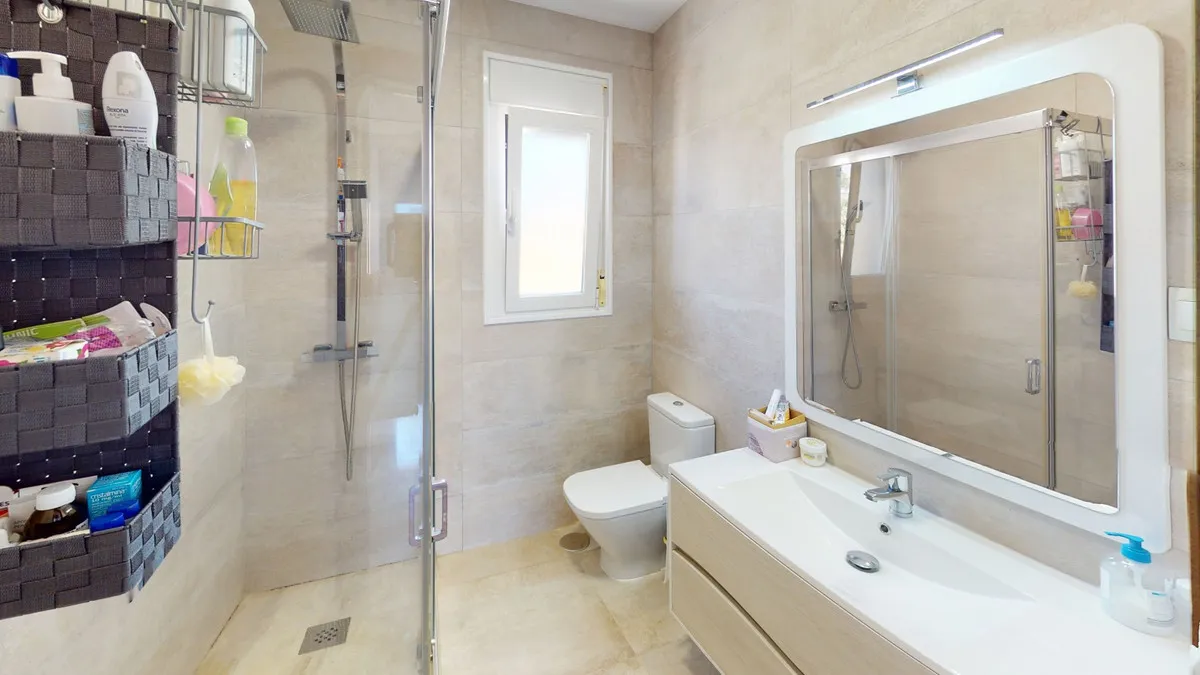 5f0f3306-c6cb-4e84-80d9-d90ef387bfad