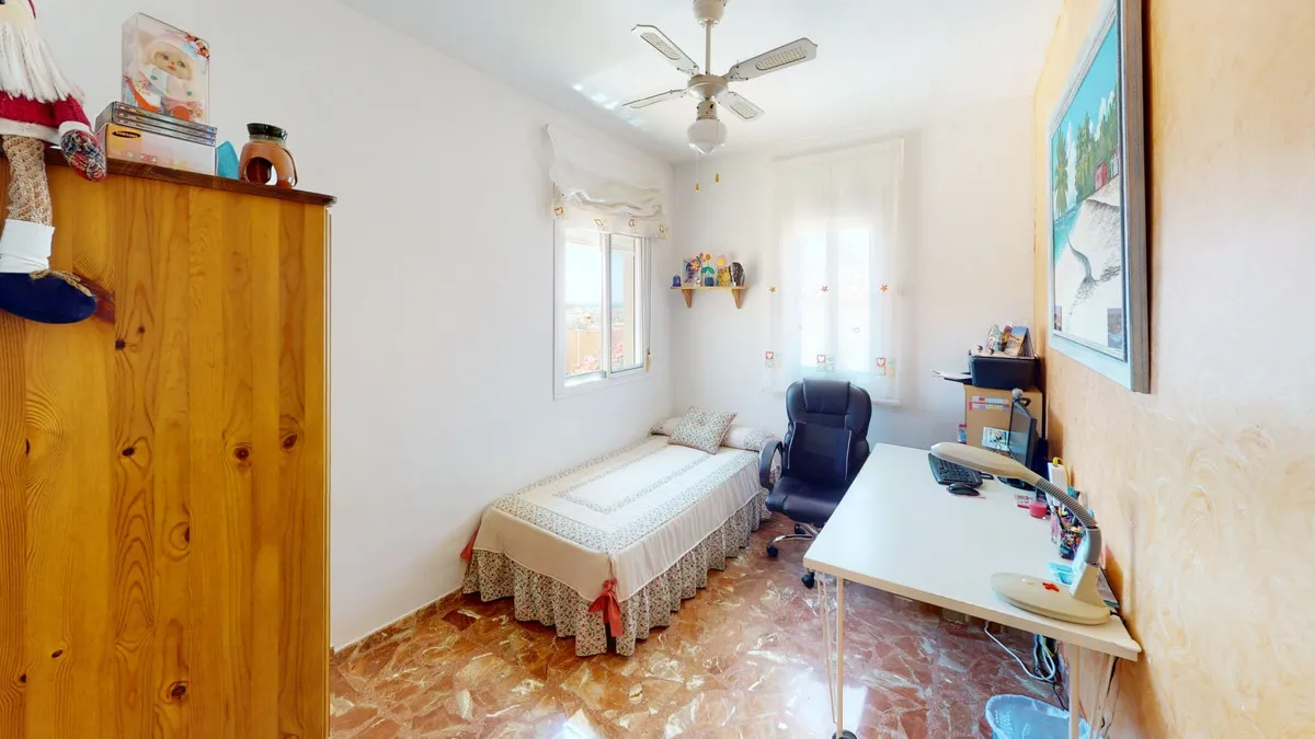 692d9bce-1b8f-49a5-816a-9d4604f0e3b5