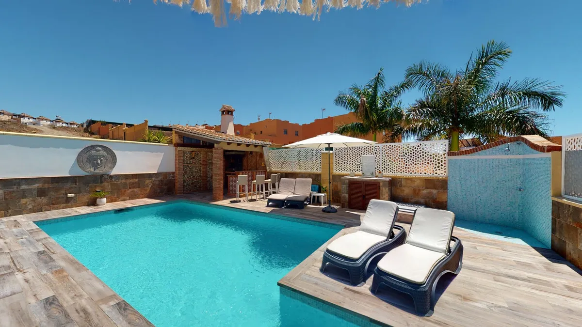 754adc39-a5cb-4600-a402-c8f0517e984e