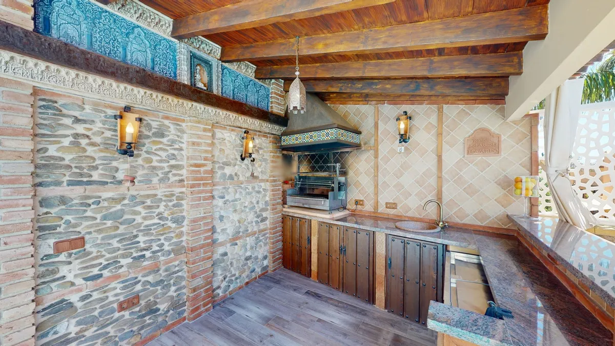 7d5ee429-01f0-47af-86e5-6d69e17f6766