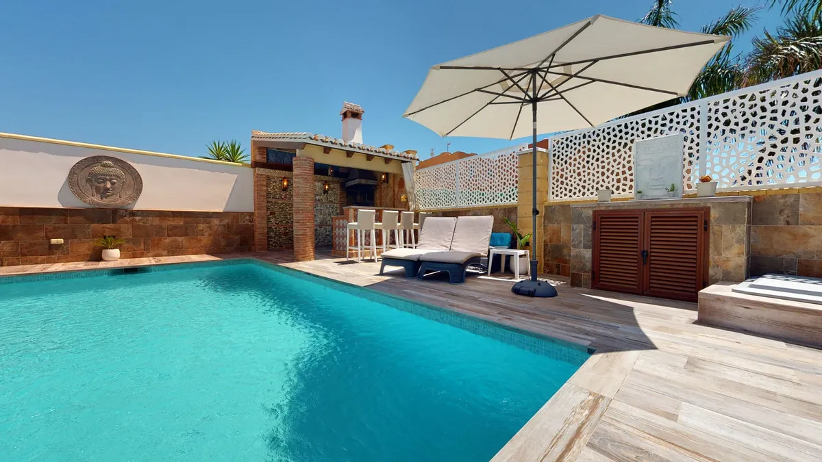 ef99b48e-3bdf-4e39-8e72-47e21282acb6