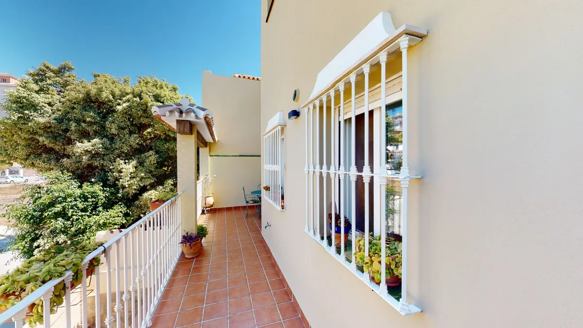 fc824ef1-c93e-4cc3-a827-571678c450c2