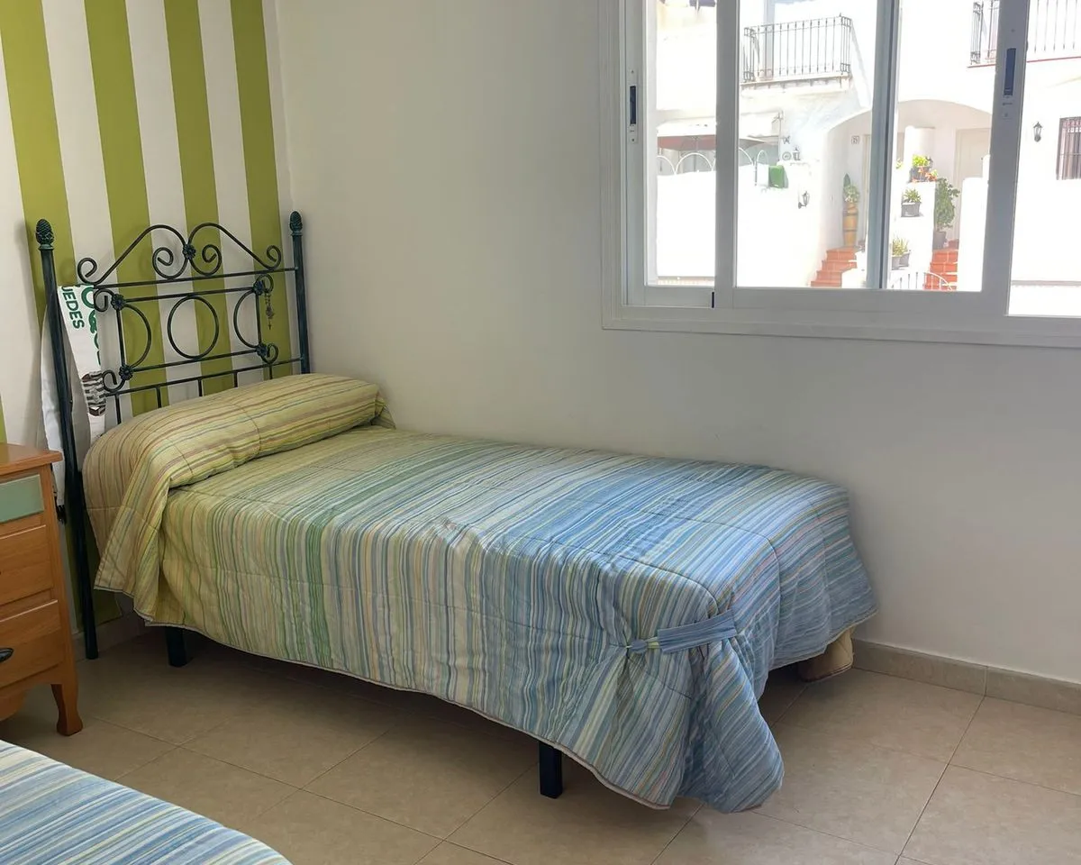 0dfd52b3-a57e-4ad9-8c28-467aaafad1e2