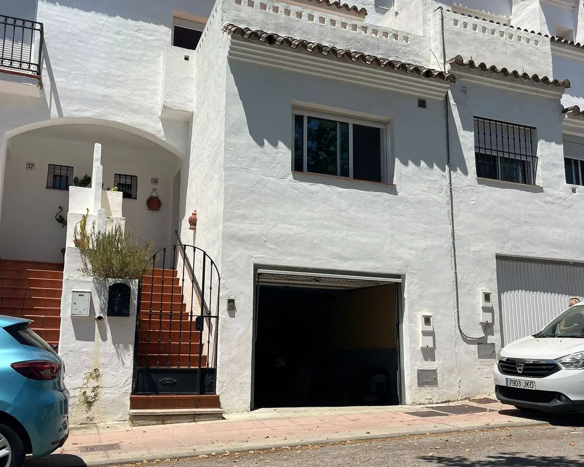 4a506098-5160-4382-8221-c2a6eb1725ff