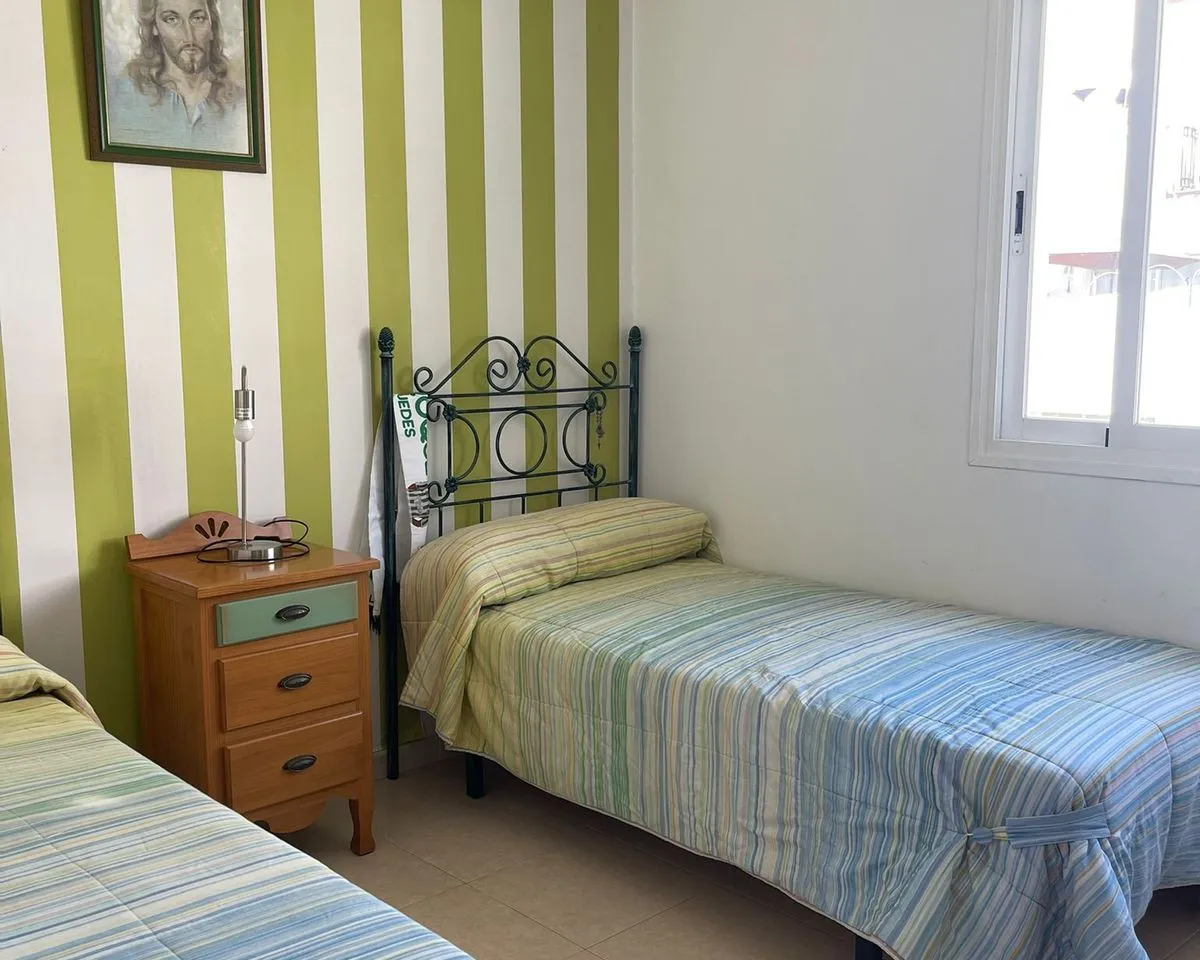 4c3ab64d-df40-4e97-bcf7-11c0c56d2db4