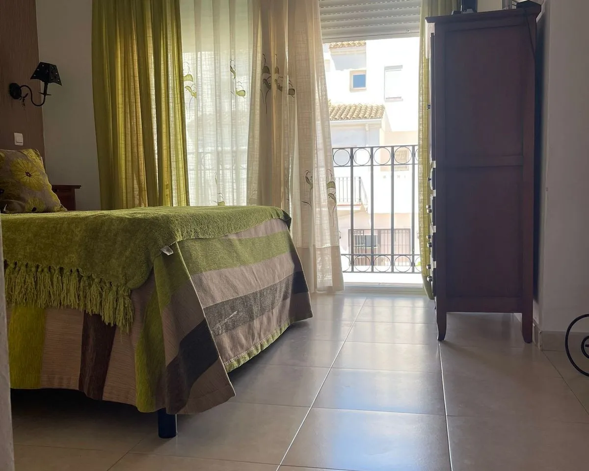 8a472174-dffc-45fa-8602-532fd8186d23