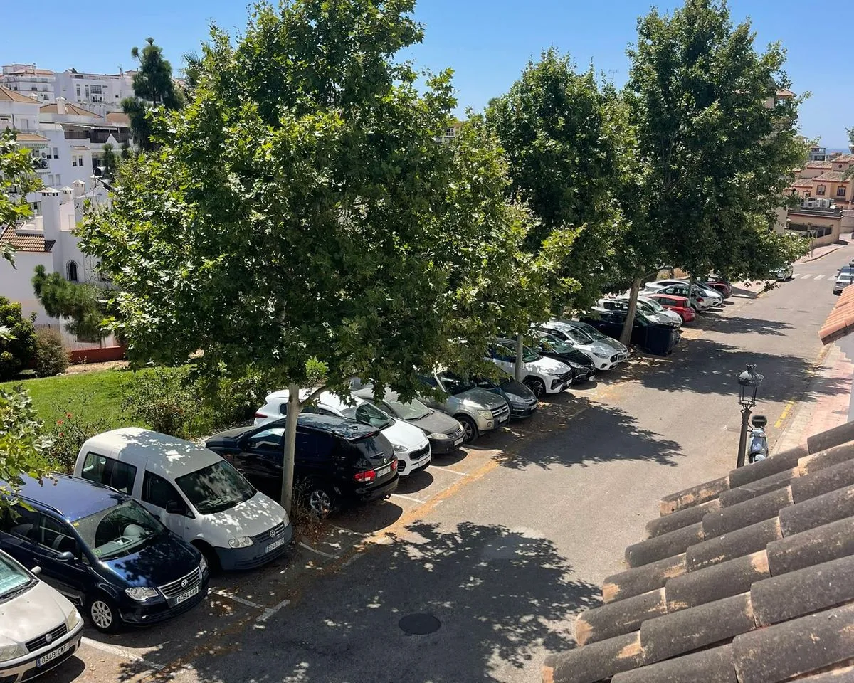 a2f74ee1-c912-4b57-b4d7-a87c394889ef