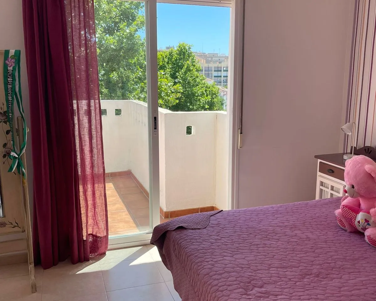 eb4b0e41-a8b3-4fdf-80b2-8bccf3aa3b69