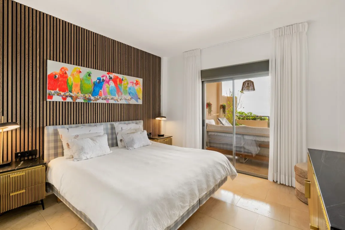 7b4aaba5-b07b-4875-94df-f57223ed1768