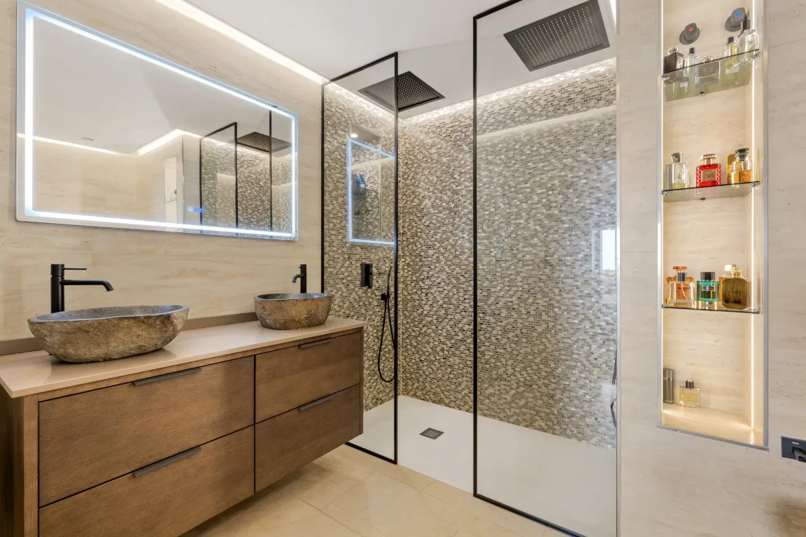 e0b3f0da-0d29-4054-8ea7-16e4ce469498