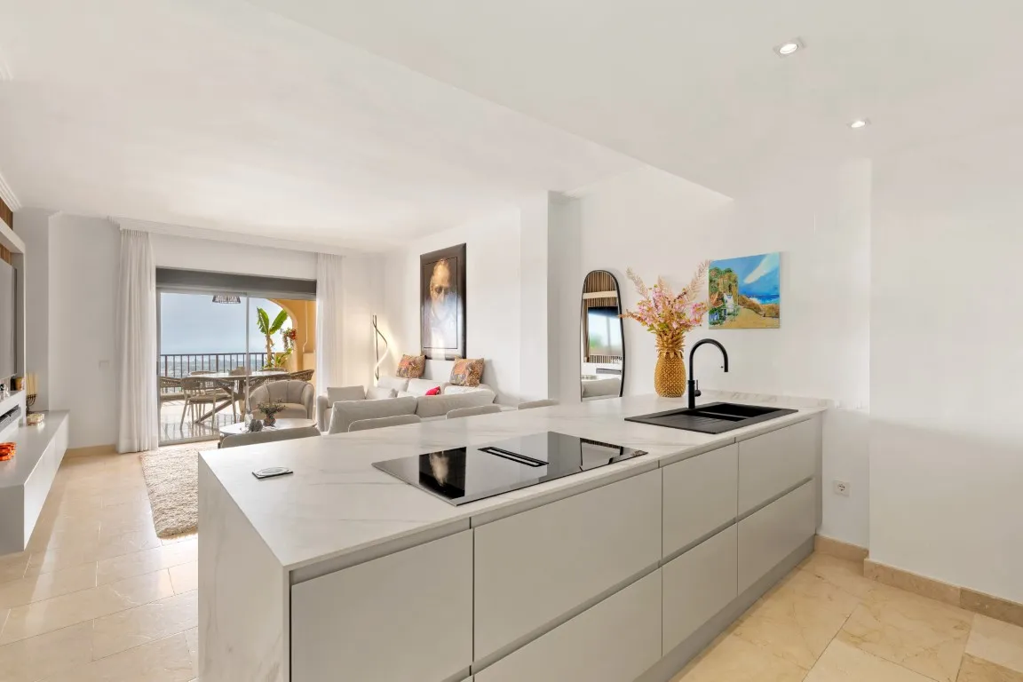 f1aa6d60-66e4-478d-8d87-3ca413d081fa