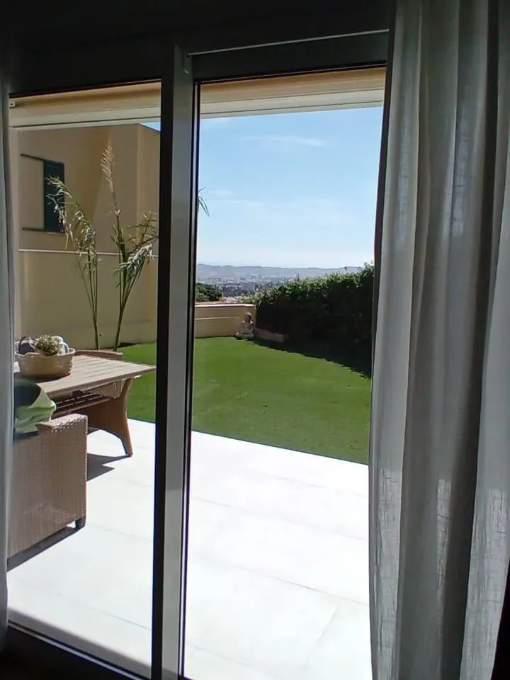 7ad830da-9997-418d-b790-70f2544878cc