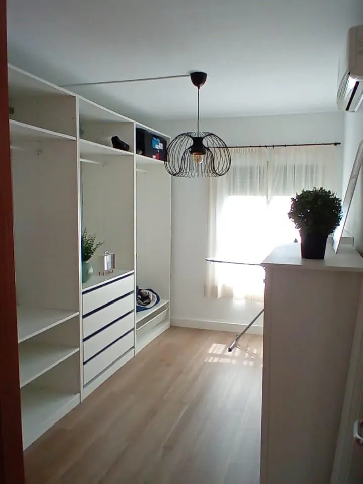 816bc465-ac4d-47b0-b31c-64d5eb8c4916