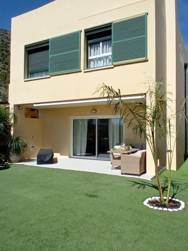 8646805a-974e-43c8-8eb3-3912db6c2cde