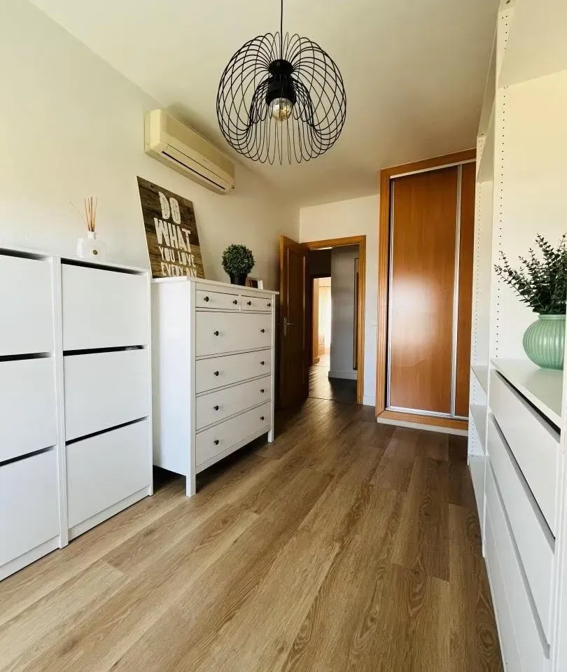 ba6f0e5c-e2a9-4f02-b799-dd271cc9d056