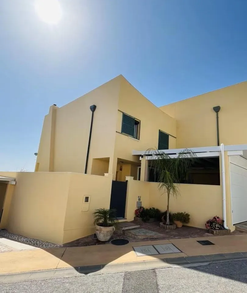 ebd1748c-5386-4744-a609-6c681cdbe8d7