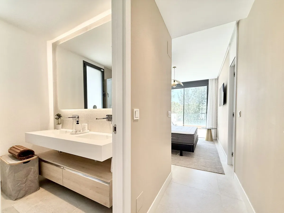 26585614-98be-47f7-8d5a-e66d7a14cc13