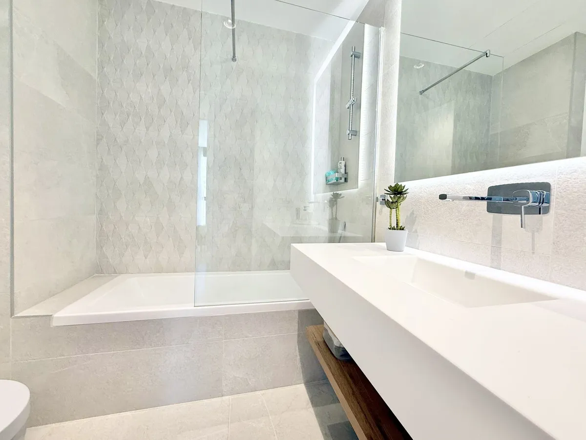 c70ff1f1-86c9-49cb-bf49-869d86ca70c6