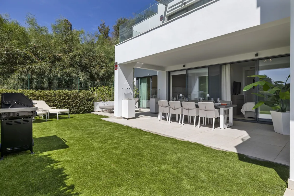 3a676826-4df3-4c1c-b065-9d7158f3c3ea