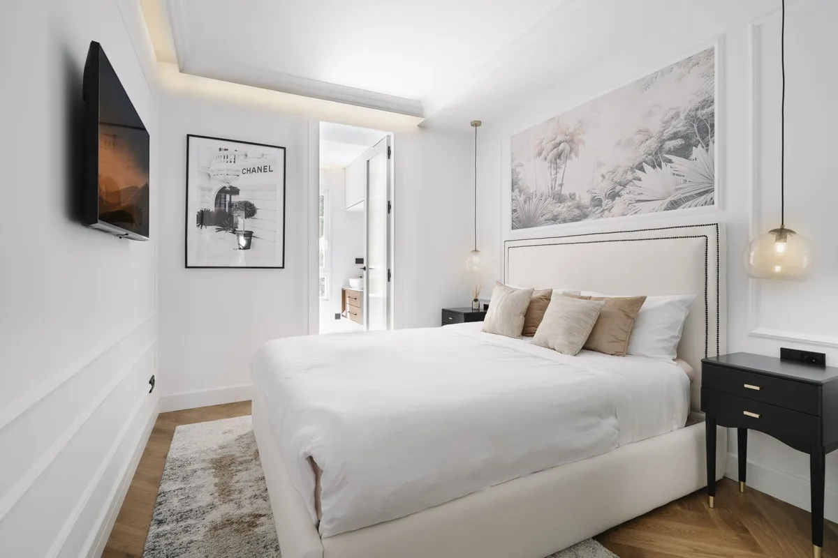 203c05db-2c97-4785-8e5c-7726d2ac3c92