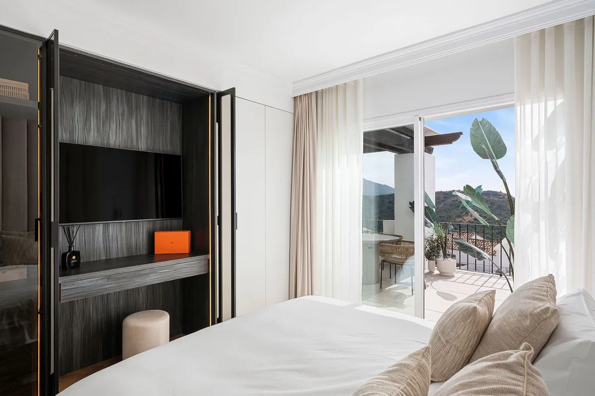 a0b45227-f862-496b-9788-024cb5fb40fb