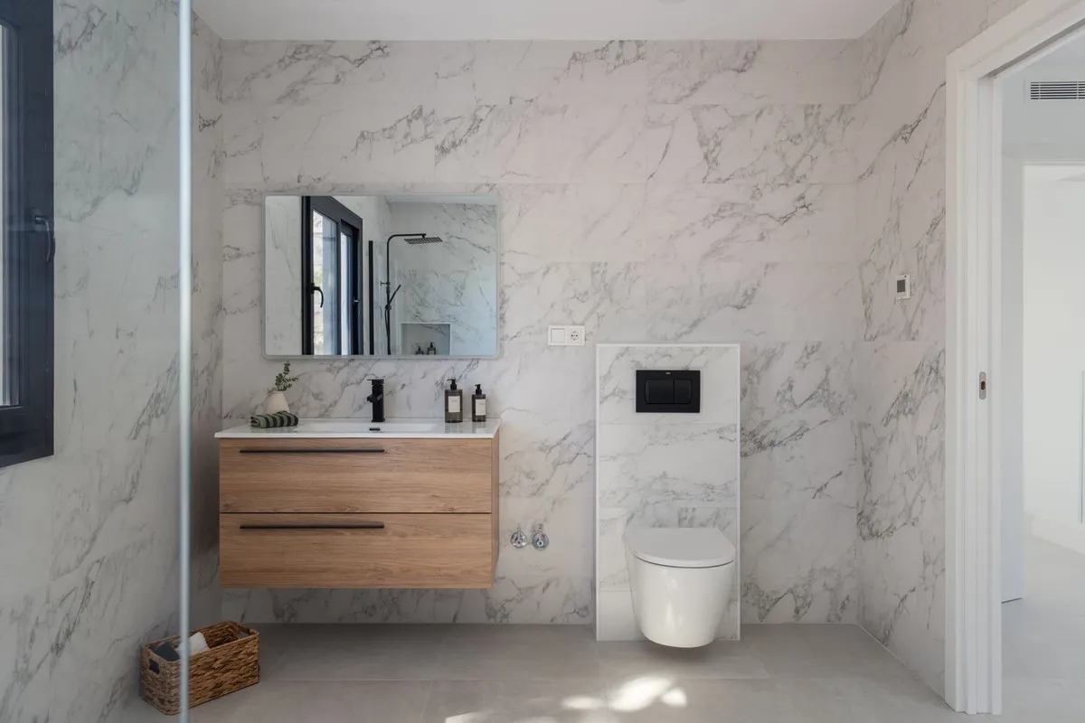 95f9102e-440b-4c94-a661-7f07da703189