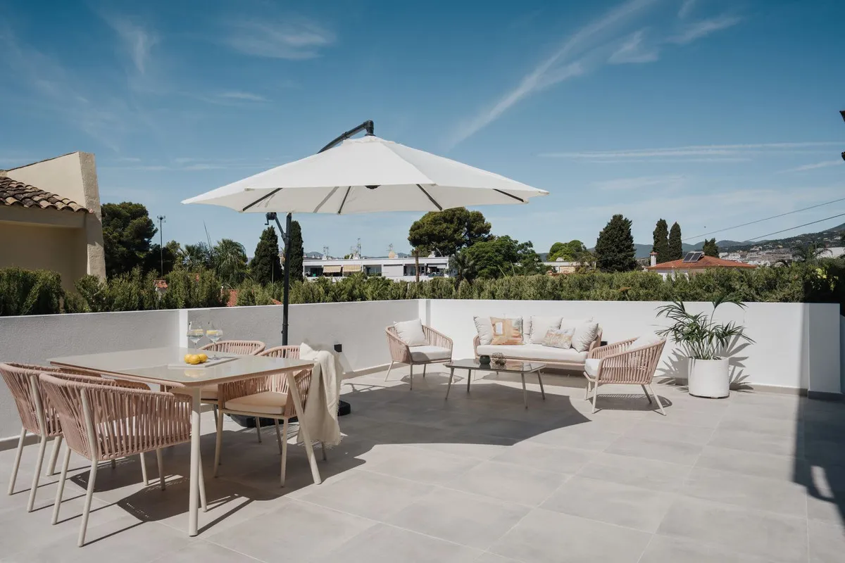 d5cdf460-f478-4b12-b5a0-6a6dcb1f4f40