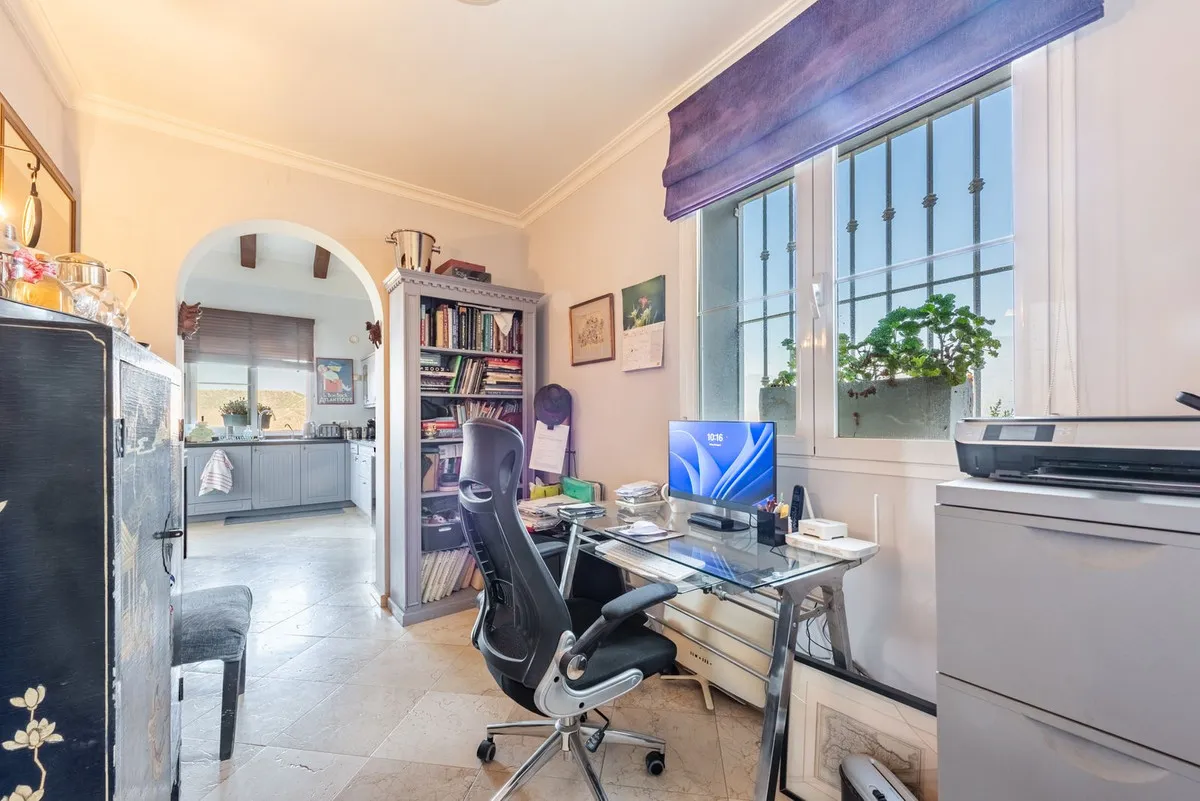 57d3e050-473f-43a4-9f39-f750e075988d