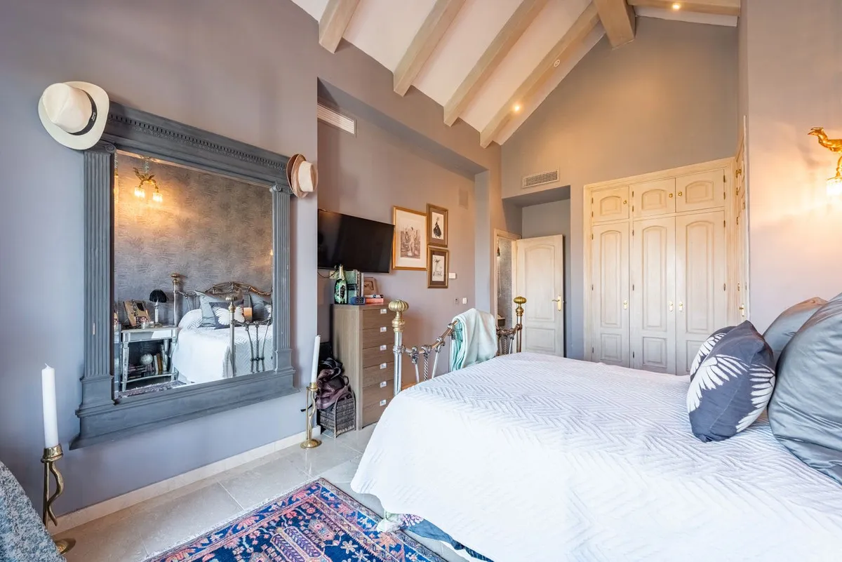 964e9902-725c-475b-b240-910003264a39