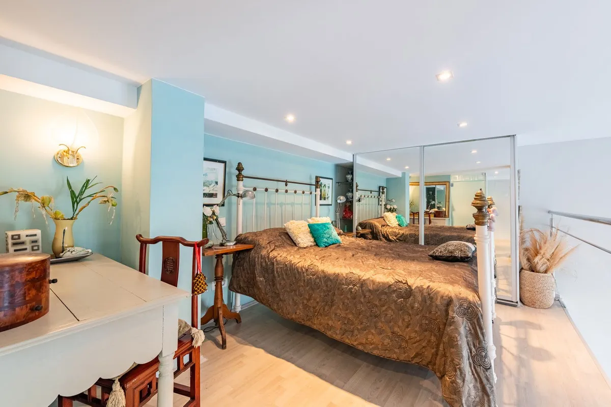 b0e72354-77eb-4c55-9081-5db8971652db