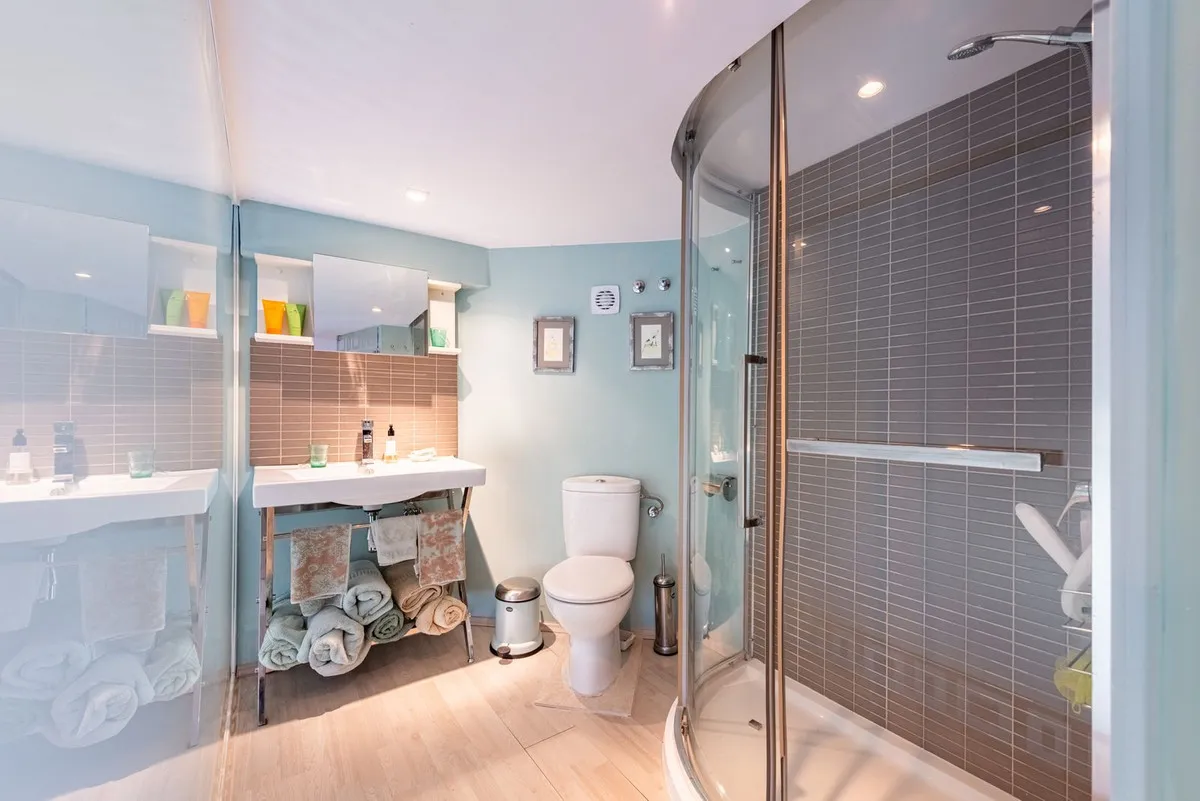 eaf434e0-5d49-49ee-8a21-65df3712a25b