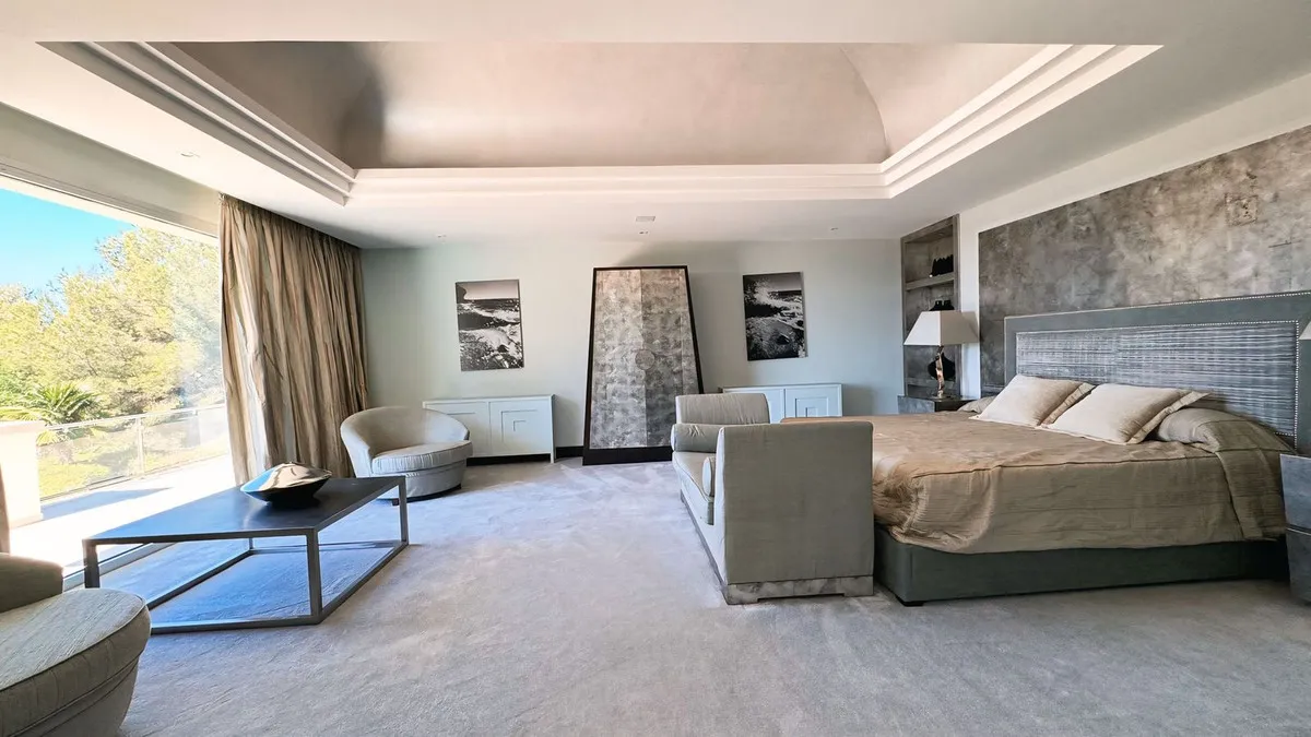 1d833f60-712a-438a-b01b-53e75a0b441d