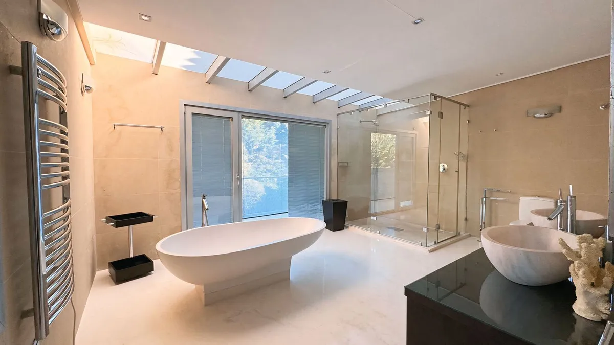 3efd0f2f-a347-460b-8f59-b9f8a119909b