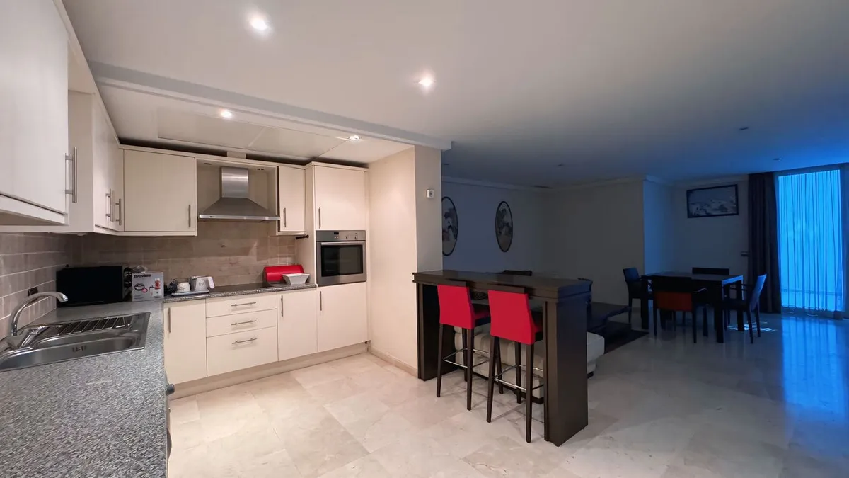 877b63af-ee94-427e-bcfd-d7ca43ec062e