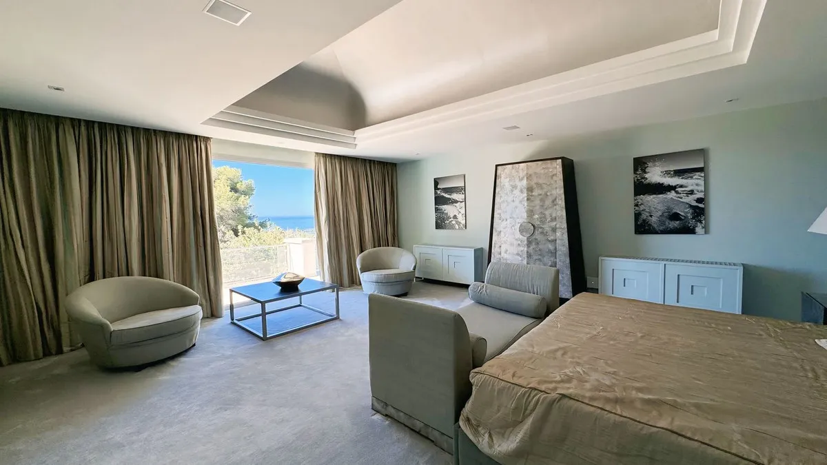 e54984b3-f5ea-4ceb-83c4-ec939caa1c3d